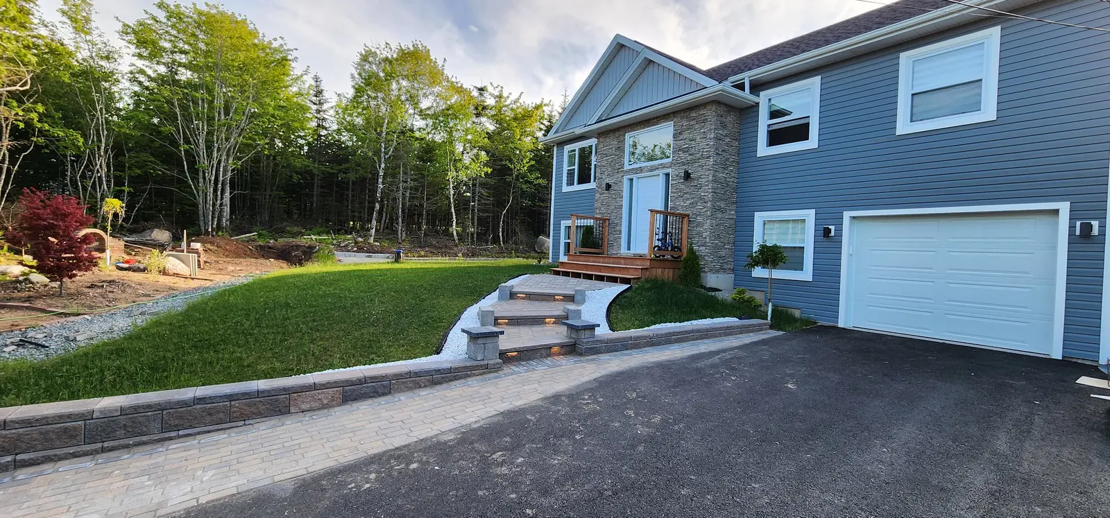 Vistascapes Lawn and Landscaping Yard Work