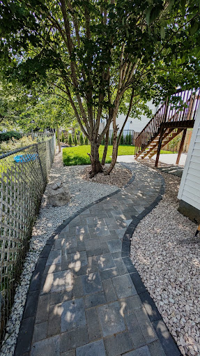 Vistascapes Landscaping Service - Custom Paver Walkway & Paver Patios